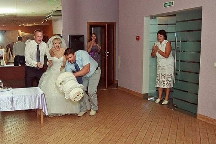 «Шедевры» свадебной фотографии из серии «Никогда так не снимай!», 40 фото