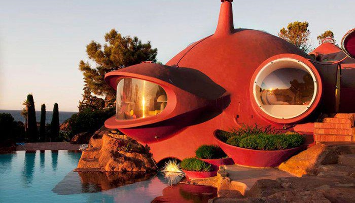 «Дворец пузырей» - самый необычный дом в мире, 20 фото
