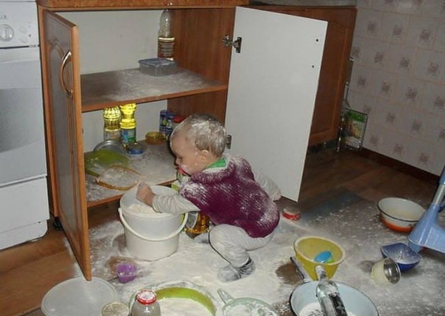 «Невинные» детские шалости: 50 самых смешных фото