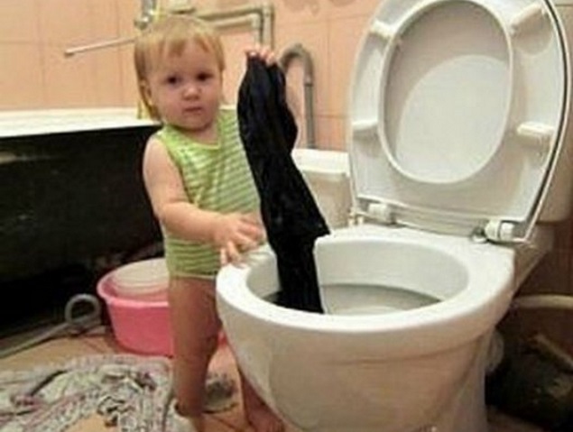 «Невинные» детские шалости: 50 самых смешных фото