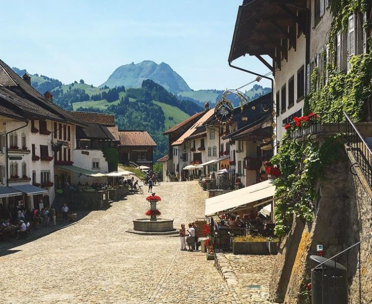 Самые красивые города и деревни Европы: 30 фото