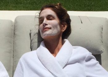 Секреты молодости и красоты российских и зарубежных звезд