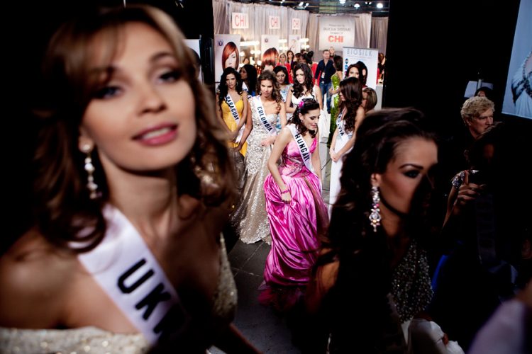 The Price of the Crown: Behind the Scenes of Beauty Contest