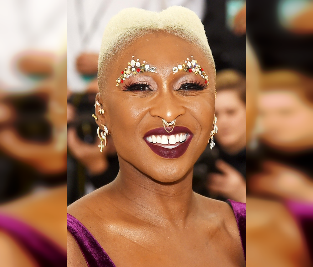 Famous Faces, Flawed Looks: A Gallery of Makeup Mishaps