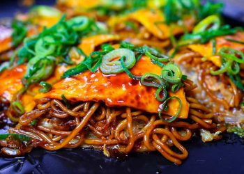 From Street Eats to Michelin Stars: 25 Stunning Culinary Creations Worldwide