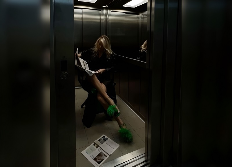 Elevator Bloopers: Hilarious Moments Caught Between Floors