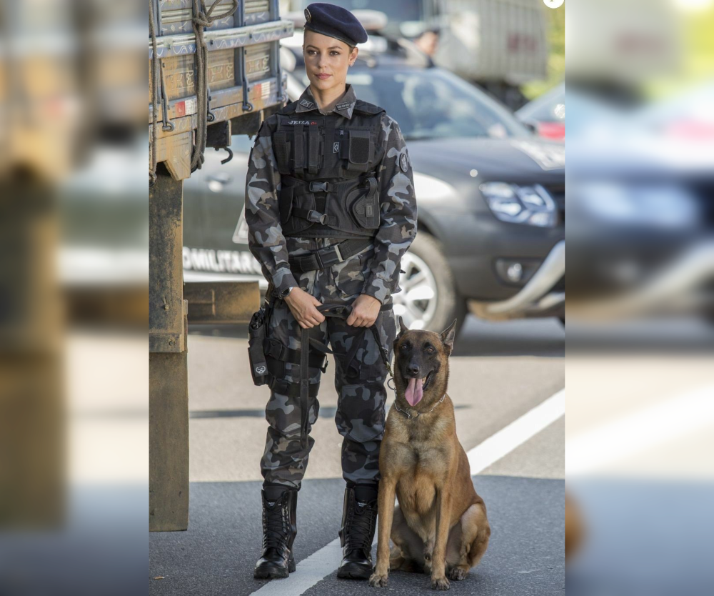 Glamour in Uniform: 25 Breathtaking Images of Captivating Women